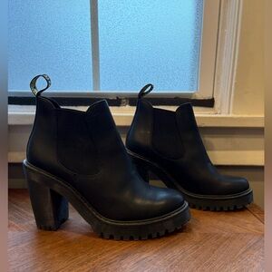 Doc Marten “Hurston” Chelsea heeled boots